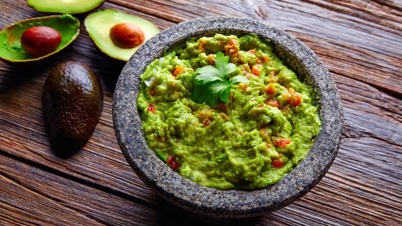 Traditional Mexican Guacamole